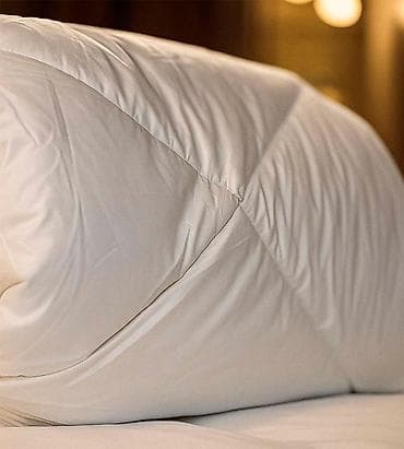 Текстиль: Тепла ковдра Deluxe зі штучним лебединим пухом розміром 145 на 200 — 2